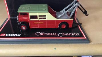 CORGI THE ORIGINAL OMNIBUS TAKELWAGEN+ VITRINE GLOEDJE NIEUW beschikbaar voor biedingen