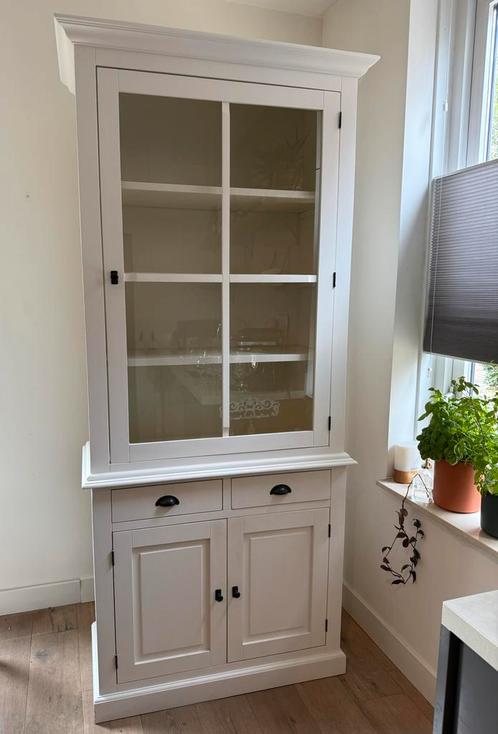 Mooie buffetkast, Huis en Inrichting, Kasten | Vitrinekasten, Zo goed als nieuw, 150 tot 200 cm, 50 tot 100 cm, 25 tot 50 cm, Met lade(s)