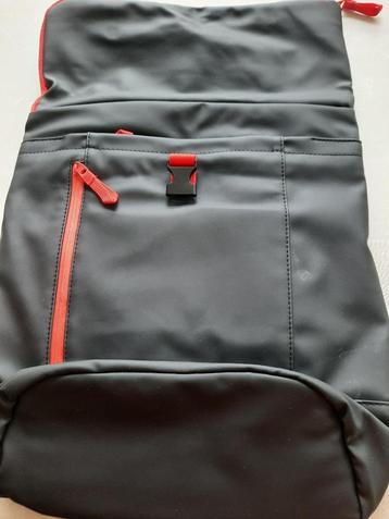 Altrex waterdichte rugtas  beschikbaar voor biedingen