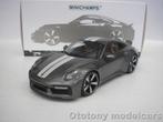 Porsche 911 (992) Sport Classic 2022 Grijs 1/18 Minichamps, Ophalen of Verzenden, Nieuw, Auto, MiniChamps