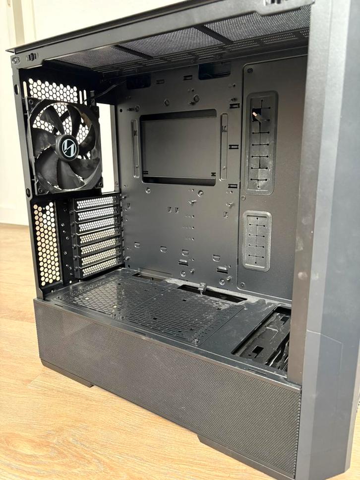 Lian Li LANCOOL 216 RGB behuizing, Computers en Software, Computerbehuizingen, Gebruikt, Ophalen of Verzenden