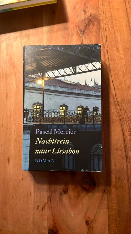 Pascal Mercier - Nachttrein naar Lissabon, Boeken, Literatuur, Zo goed als nieuw, Nederland, Ophalen of Verzenden