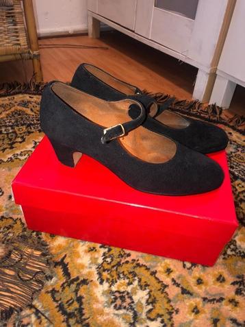 Flamenco schoenen  beschikbaar voor biedingen
