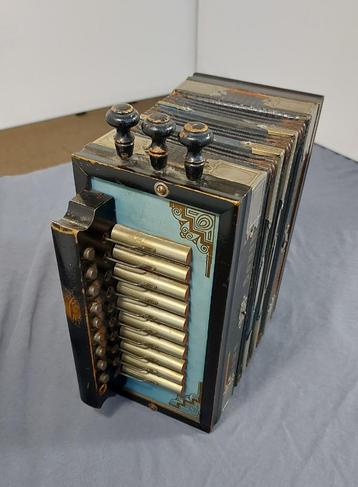 VINTAGE ACCORDEON JAREN 1940 beschikbaar voor biedingen