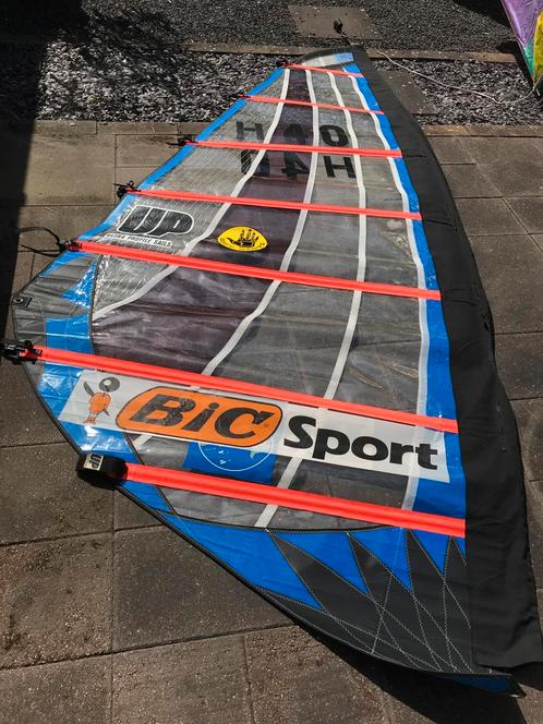 Surfzeil ultra profiel Sails H40 Bic + Rainbow 4.8, Watersport en Boten, Windsurfen, Gebruikt, Zeil, Minder dan 250 cm, Minder dan 5 m²