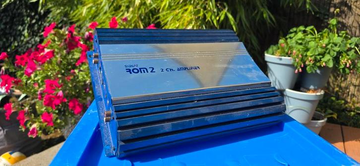 Signat ROM2 versterker te koop – 2 kanaals, Audio, Tv en Foto, Versterkers en Receivers, Gebruikt, Stereo, 120 watt of meer, Overige merken