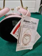 klok met alarm wekker roze, Huis en Inrichting, Woonaccessoires | Klokken, Ophalen of Verzenden