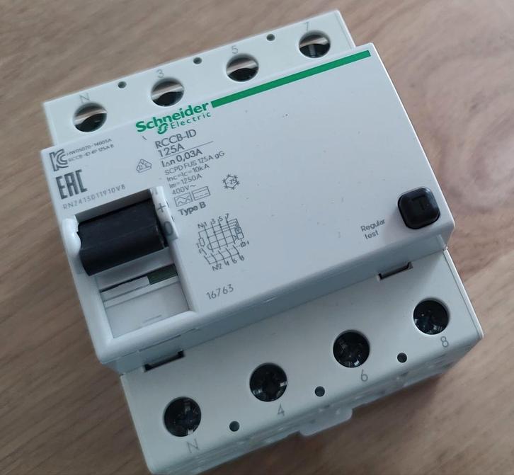 Schneider Electric aardlekschakelaar 125A, 30mA, type B, Doe-het-zelf en Verbouw, Elektra en Kabels, Zo goed als nieuw, Ophalen of Verzenden