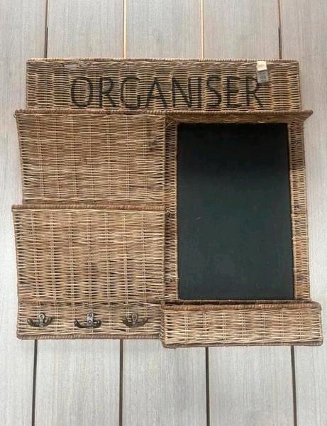 Rivièra Maison memobord krijtbord rattan rotan wanddecoratie, Huis en Inrichting, Woonaccessoires | Memoborden, Zo goed als nieuw