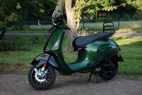 Vespa sprint - Full option - Custom - Beurt gehad, Fietsen en Brommers, Scooters | Vespa, Zo goed als nieuw, Overige modellen