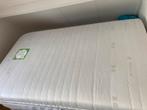 MATRAS EN IKEA BED, Huis en Inrichting, Slaapkamer | Bedden, Ophalen, Wit, Zo goed als nieuw, Twijfelaar