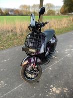 2x vespa sprint 4v 80cc brom, Fietsen en Brommers, Snorfietsen en Snorscooters, Ophalen, Zo goed als nieuw, Benzine, Vespa