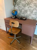 Vintage Bureau + Stoel, opgeknapt!, Ophalen, Zo goed als nieuw, Bureau