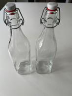 Twee glazen afsluitbare drank flessen, Huis en Inrichting, Keuken | Potten en Pannen, Ophalen of Verzenden, Nieuw, Glas, Overige typen
