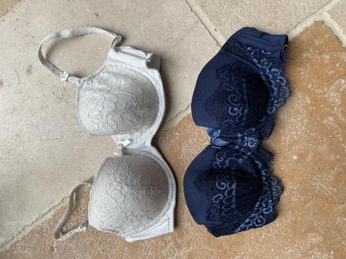 2 BH s van Hunkemöller , Franse maat 90B, Kleding | Dames, Ondergoed en Lingerie, BH, Overige kleuren, Ophalen of Verzenden