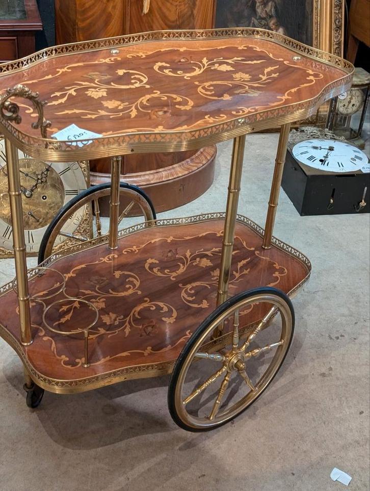 Oude serveerwag 70x70 cm. €120., Antiek en Kunst, Antiek | Meubels | Tafels, Ophalen