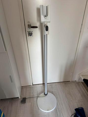 Dyson docking station beschikbaar voor biedingen
