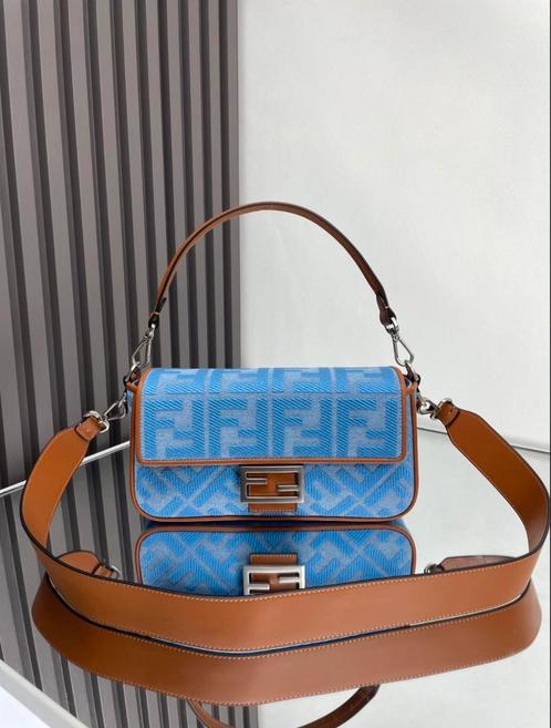 Baguette bag, Sieraden, Tassen en Uiterlijk, Tassen | Damestassen, Zo goed als nieuw, Ophalen of Verzenden