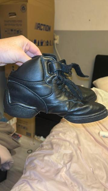 Dansschoenen le papillon beschikbaar voor biedingen