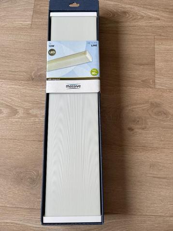 2 x LED (TL) lamp 2 x 10 W beschikbaar voor biedingen