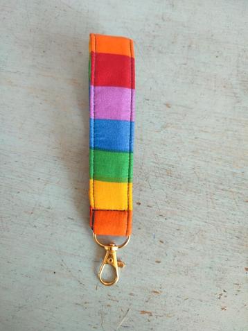Regenboog Sleutelhanger beschikbaar voor biedingen