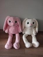 Twee zachte knuffel konijnen, Ophalen of Verzenden, Zo goed als nieuw, Konijn