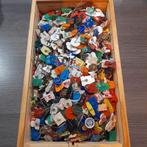 Reclamespeldjes in wijnkistje - oude speldjes, Ophalen of Verzenden, Zo goed als nieuw, Merk