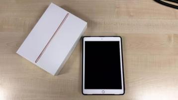 IPad 8e generatie - Zo goed als nieuw - 32GB WiFi - met hoes beschikbaar voor biedingen