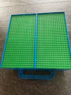 Opbergbox lego gaat dicht met 2 legoplaten, Kinderen en Baby's, Speelgoed | Duplo en Lego, Ophalen of Verzenden, Gebruikt, Complete set