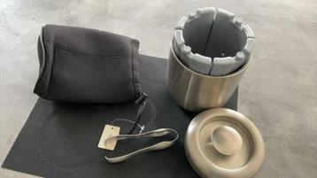 Ijskoeler / wijnkoeler met elementen en ijsschep en tasje beschikbaar voor biedingen