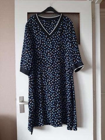 Ivy Bella Viscose jurk maat 3 / 52 okselbreedte 73 cm beschikbaar voor biedingen