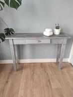 Sfeervol greywash zijtafeltje sidetable, Huis en Inrichting, Tafels | Sidetables, Ophalen, 100 tot 150 cm, Zo goed als nieuw, 25 tot 50 cm