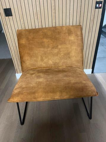 Fauteuil Velvet Okergeel – Zeer Goede Staat beschikbaar voor biedingen