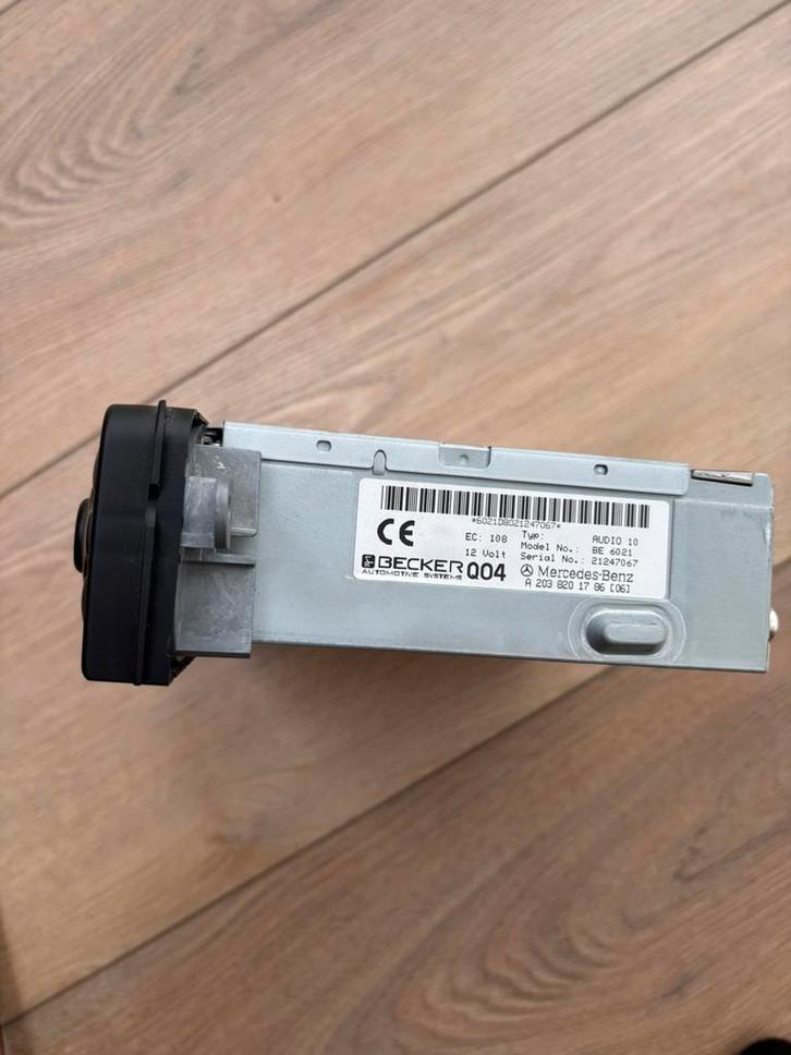Mercedes c klasse w203 originele autoradio, Computers en Software, Netwerk switches, Zo goed als nieuw, Ophalen of Verzenden