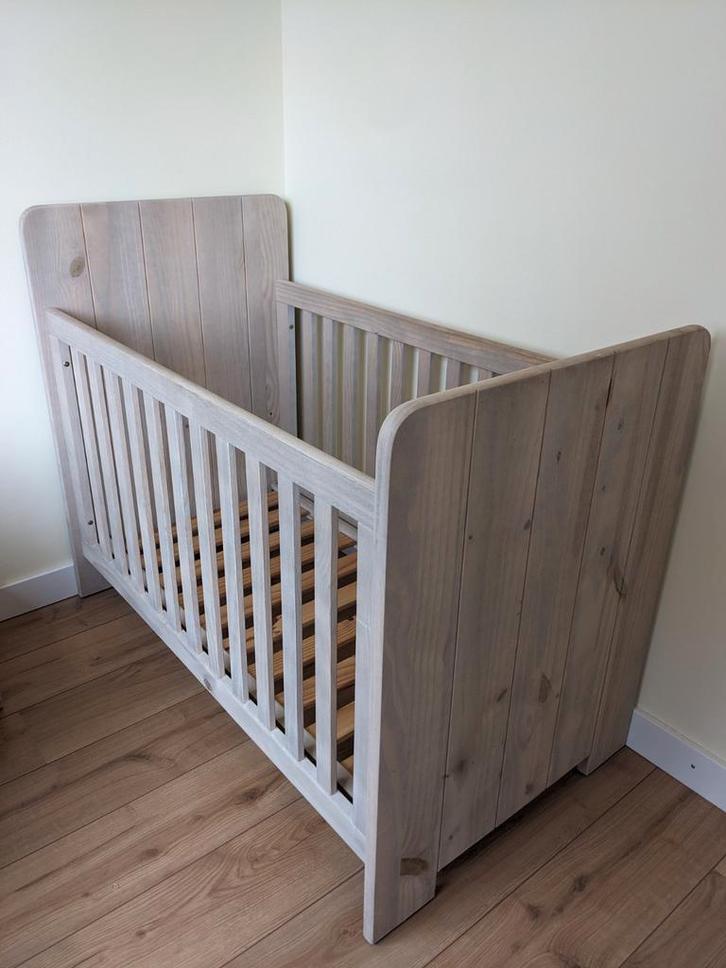 Coming Kids ledikant en zeer goed matras, Kinderen en Baby's, Babywiegjes en Ledikanten, Zo goed als nieuw, Ledikant, Ophalen