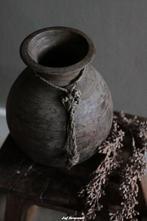 Nepalese kruik met ronde buik nr.8, Huis en Inrichting, Woonaccessoires | Overige, Www.jufbrocante.nl, Www.jufbrocante.nl, Nieuw
