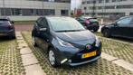Toyota Aygo 1.0 Vvt-i 69pk 5D 2017 Grijs, Voorwielaandrijving, 4 stoelen, Origineel Nederlands, Handgeschakeld
