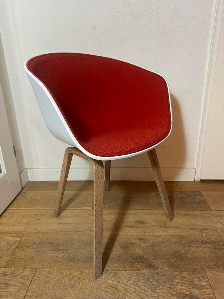 1 mooie Hay About A Chair ACC 22 eetkamerstoel, Huis en Inrichting, Stoelen, Gebruikt, Eén, Stof, Rood, Ophalen of Verzenden