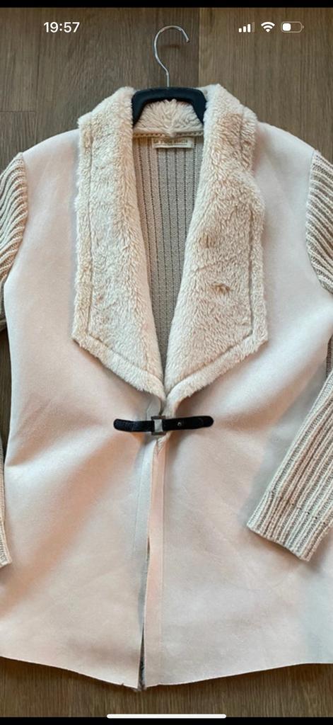 Prachtig vest jasje van La Petite Etoile Paris maat 1, Kleding | Dames, Truien en Vesten, Zo goed als nieuw, Maat 36 (S), Beige