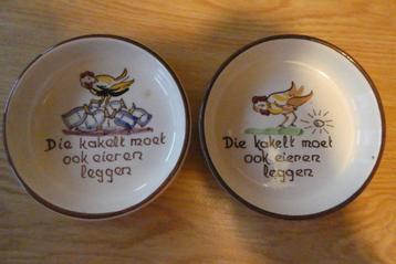 2 bordjes Vlieguut - kippenfokvereniging beschikbaar voor biedingen