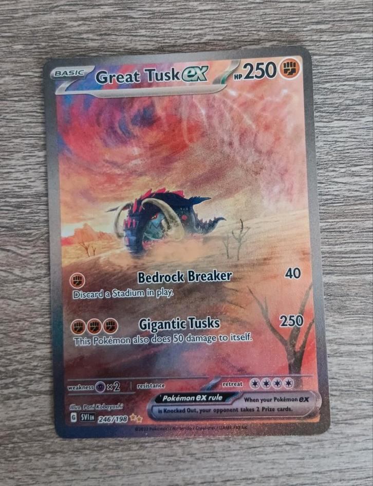 Great Tusk Scarlet & Violet Baseset, Hobby en Vrije tijd, Verzamelkaartspellen | Pokémon, Zo goed als nieuw, Ophalen of Verzenden