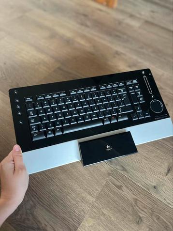 Logitech diNovo Edge Bluetooth Keyboard + Original Charging beschikbaar voor biedingen