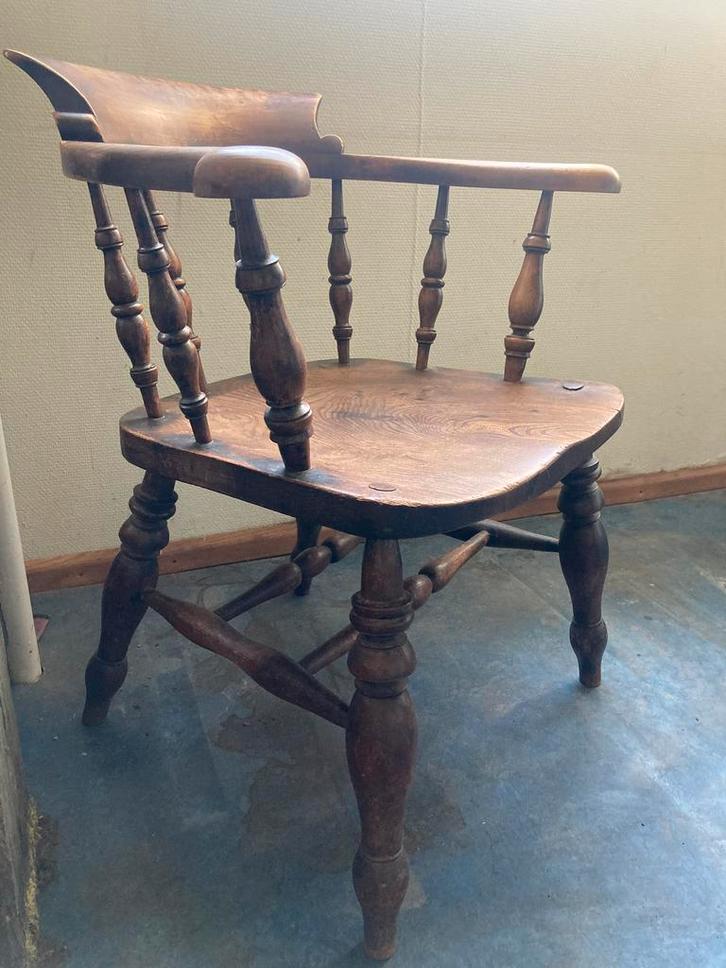 2 windsor Captain chairs L.A.C. Wm Birch, Antiek en Kunst, Antiek | Meubels | Stoelen en Banken, Ophalen