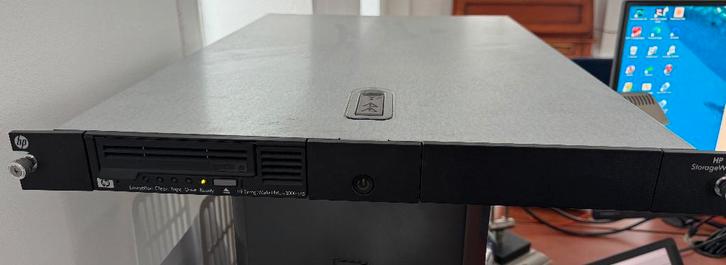 HP LTO-5 SAS tape drive extern + rack + 39TB aan tapes, Computers en Software, Servers, Gebruikt, Onbekend, 1 TB of meer, Ophalen