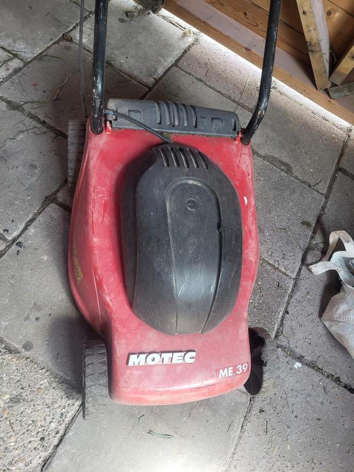 MOTEC ME 39 Elektrische Grasmaaier, Tuin en Terras, Grasmaaiers, Gebruikt, Elektrische grasmaaier, 30 t/m 39 cm, Cirkelmaaier