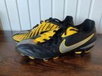 Nike T90 voetbalschoenen noppen heel zwart grijs maat 38, Ophalen of Verzenden, Schoenen