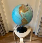 Wereldbol (2x), Ophalen of Verzenden, Zo goed als nieuw