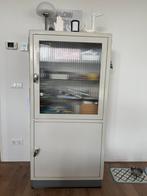 Mooie vintage apothekerskast, Huis en Inrichting, Kasten | Vitrinekasten, Ophalen, Apothekerskast, 50 tot 100 cm, Glas