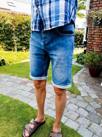 WAM denim korte broek maat 31 beschikbaar voor biedingen