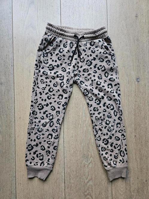 Jogging broek maat 122/128 van Hema, Kinderen en Baby's, Kinderkleding | Maat 122, Gebruikt, Meisje, Broek, Ophalen of Verzenden